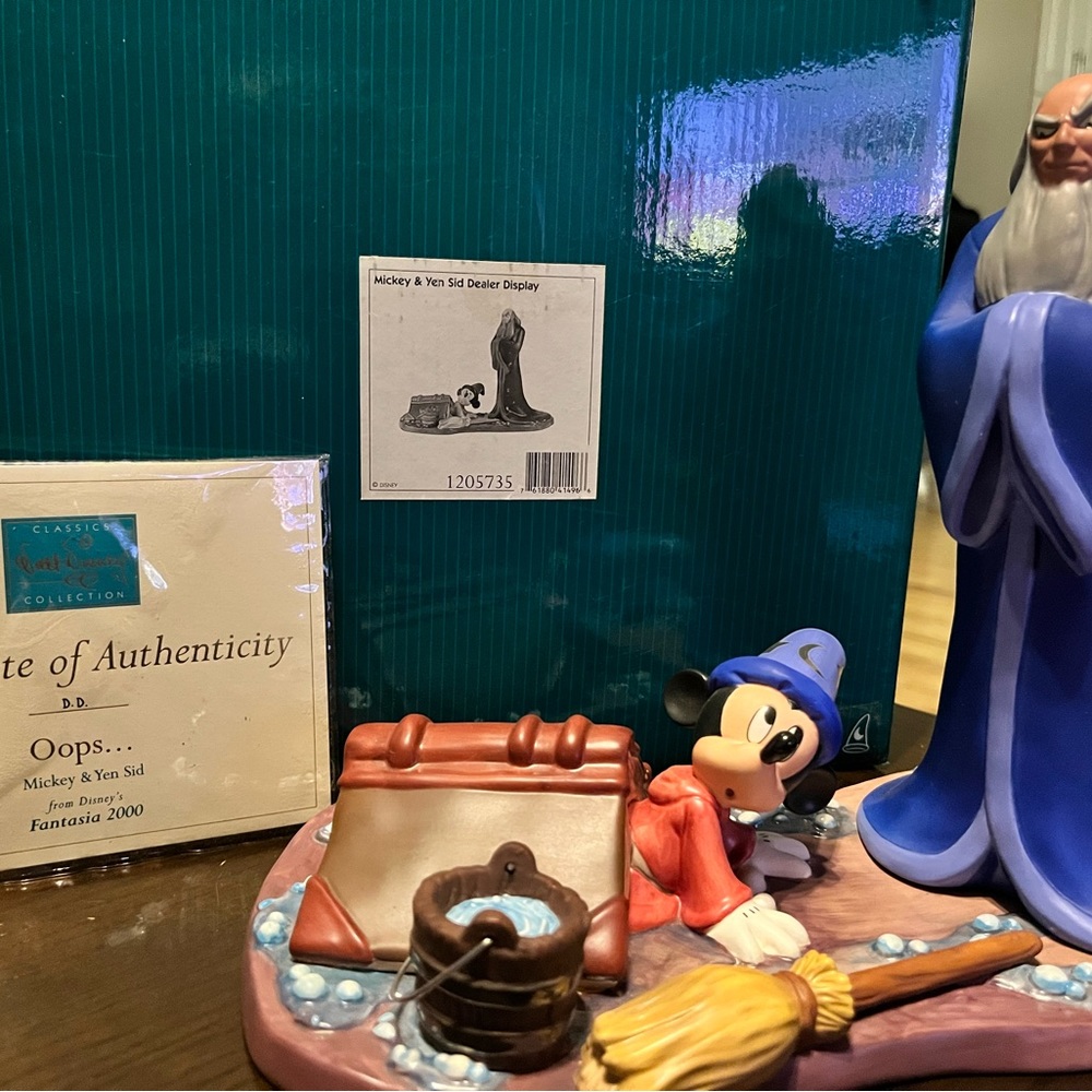 WDCC.  Mickey &Yen Sid.  OOPS. Certificate of Authenticity included.